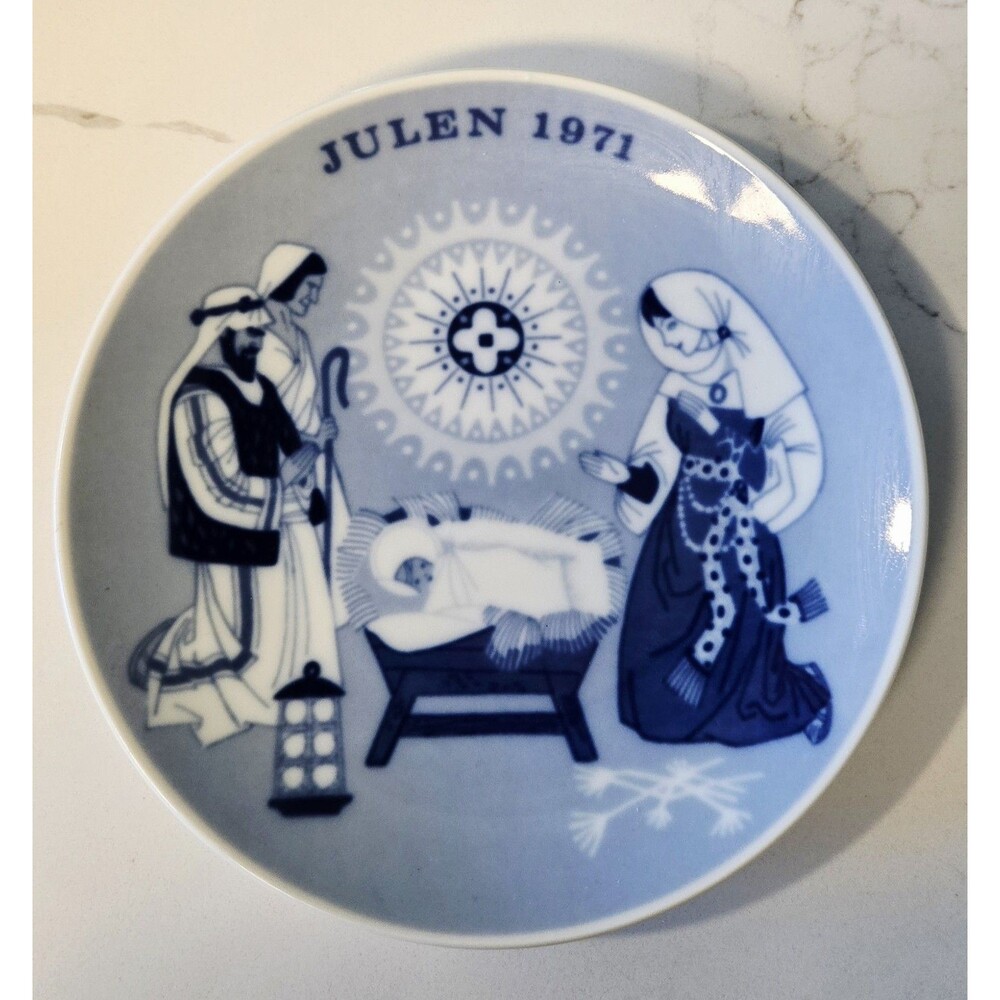 Vintage 1971 Porsgrund Norway Christmas Plate Boxed Blue Porcelain Nativity